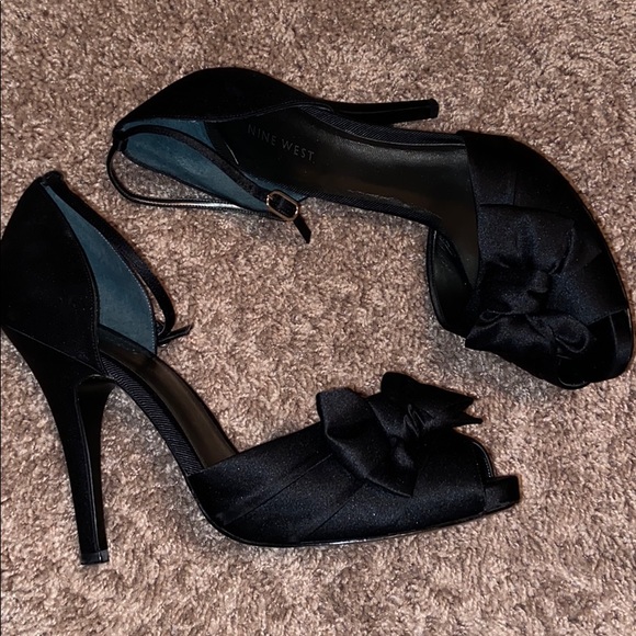 Nine West Satin Heels - Picture 3 of 4